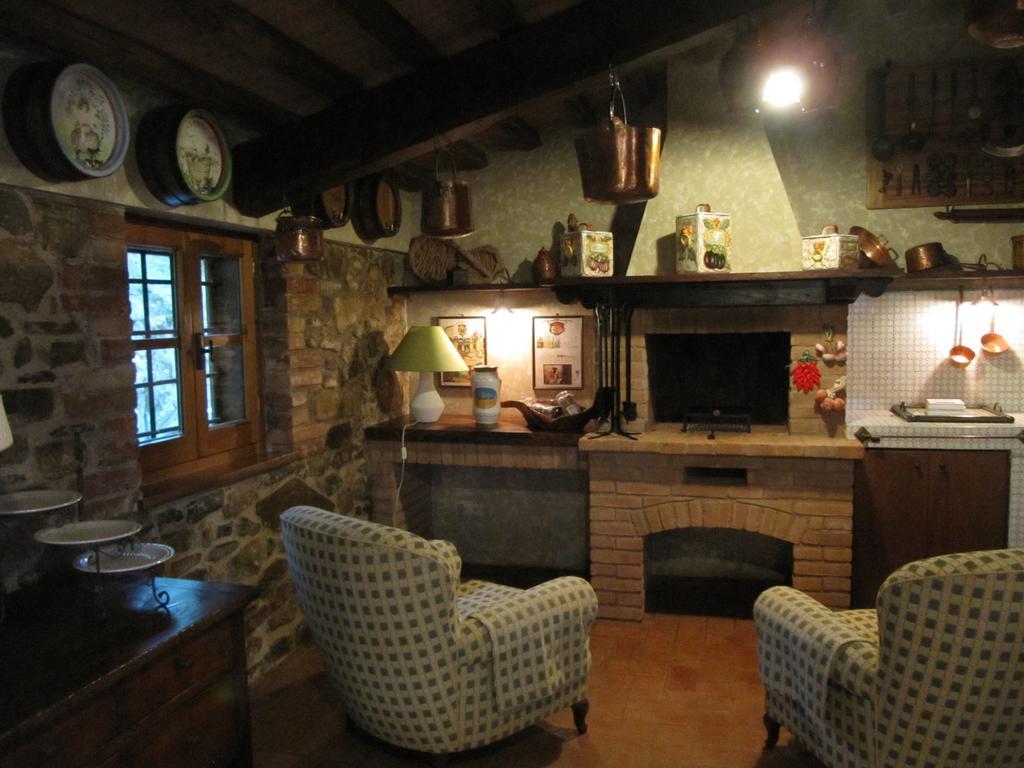 Piccolo Relais Galletto Di Marzo Spa E Relax Solo Per Due Paciano Exterior photo